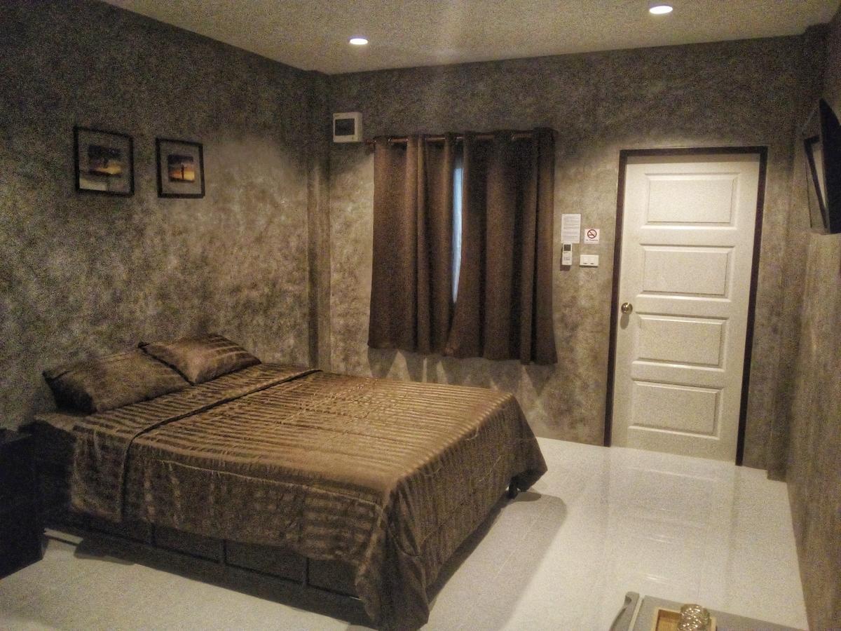 4Hearts Loft House Hotel Сурат Тхани Екстериор снимка